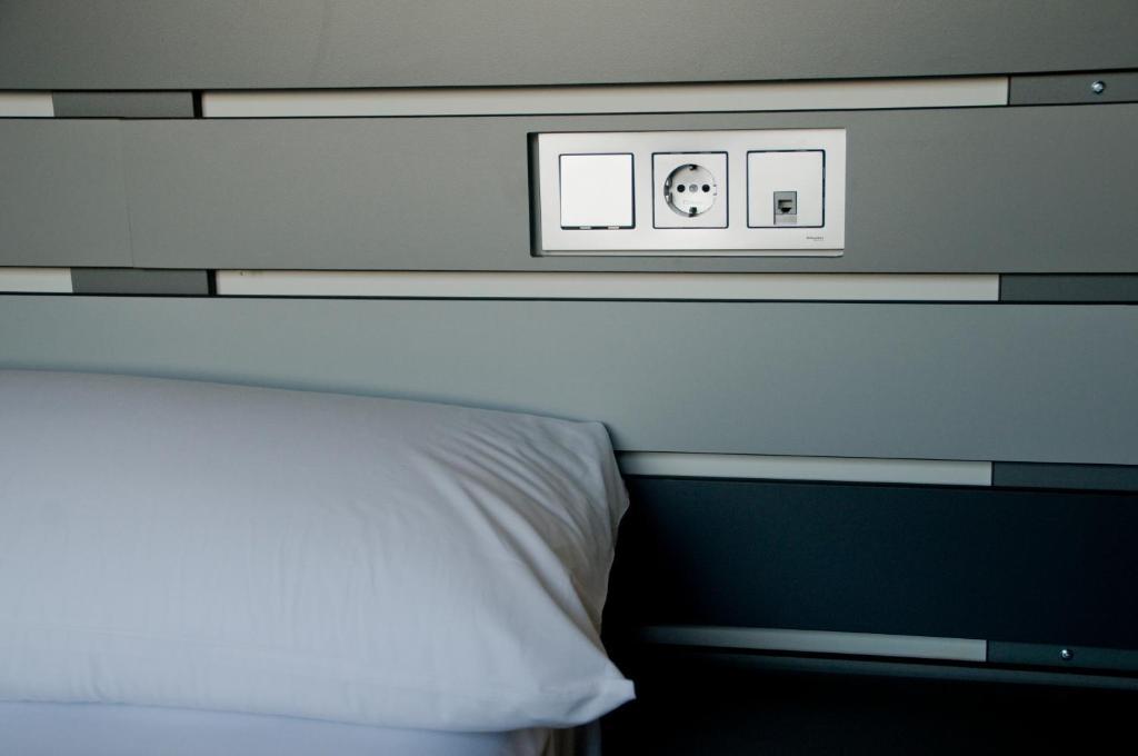 Bbk Bilbao Good Hostel 客房 照片