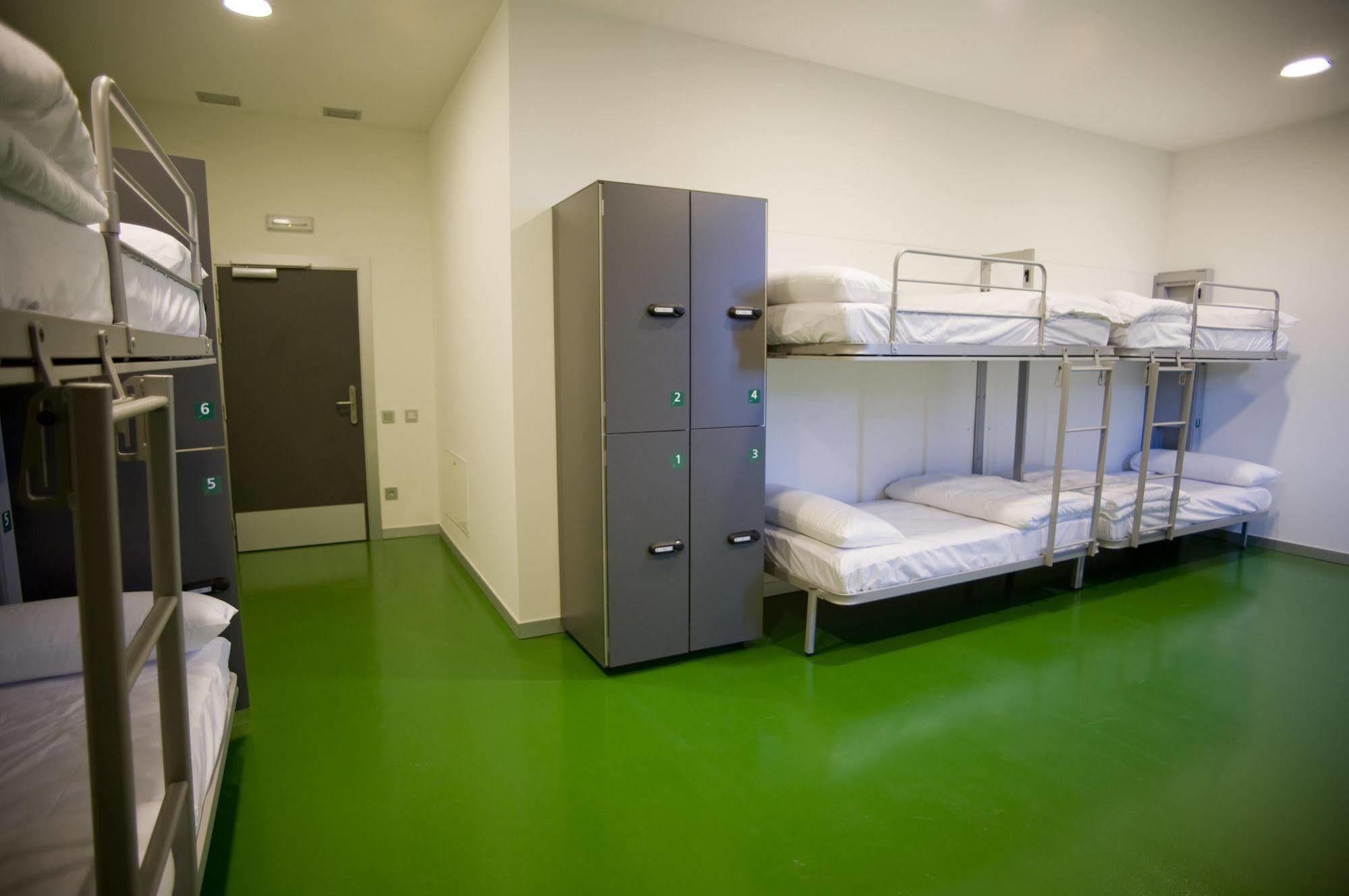 Bbk Bilbao Good Hostel 外观 照片