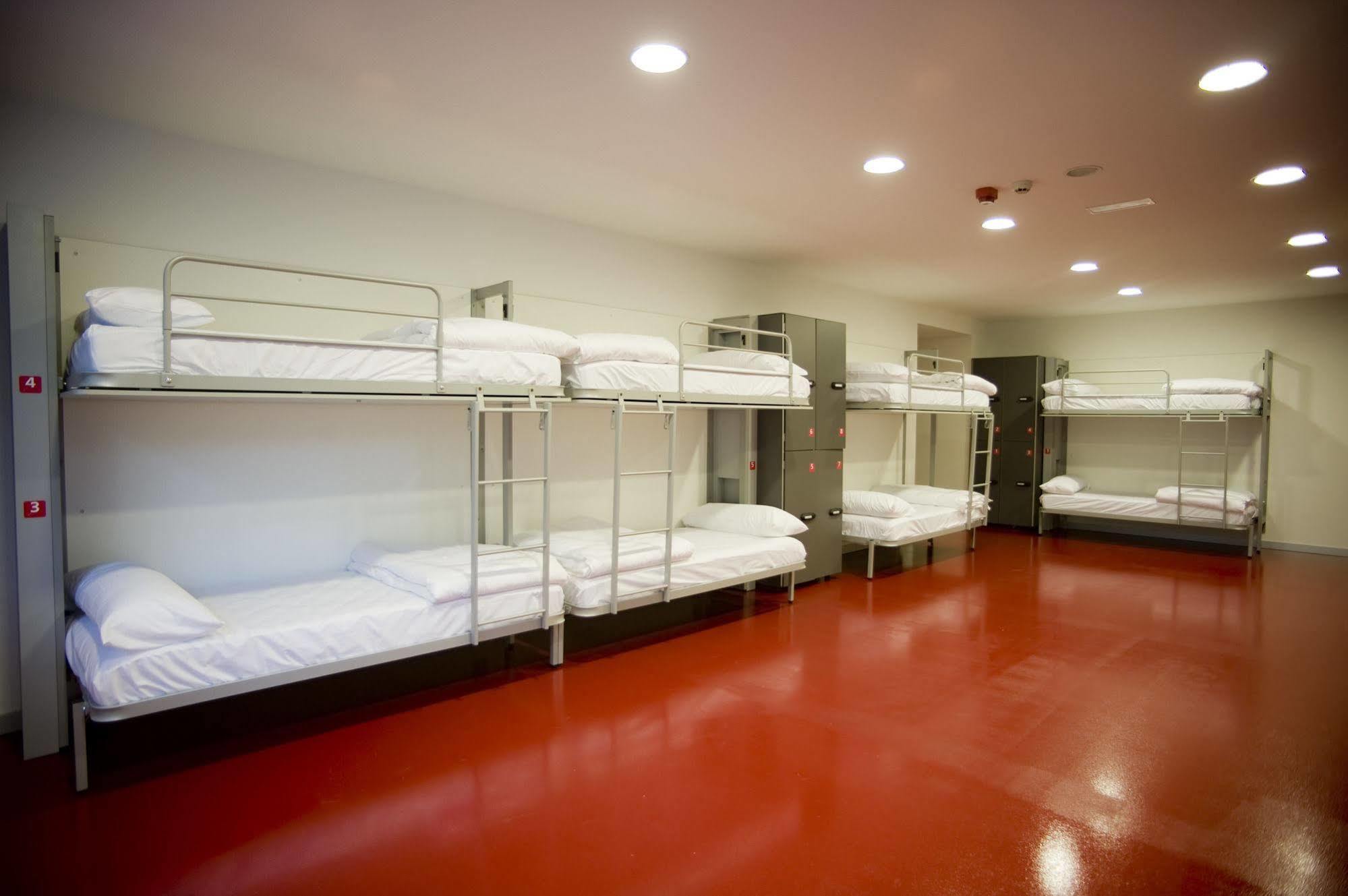 Bbk Bilbao Good Hostel 外观 照片