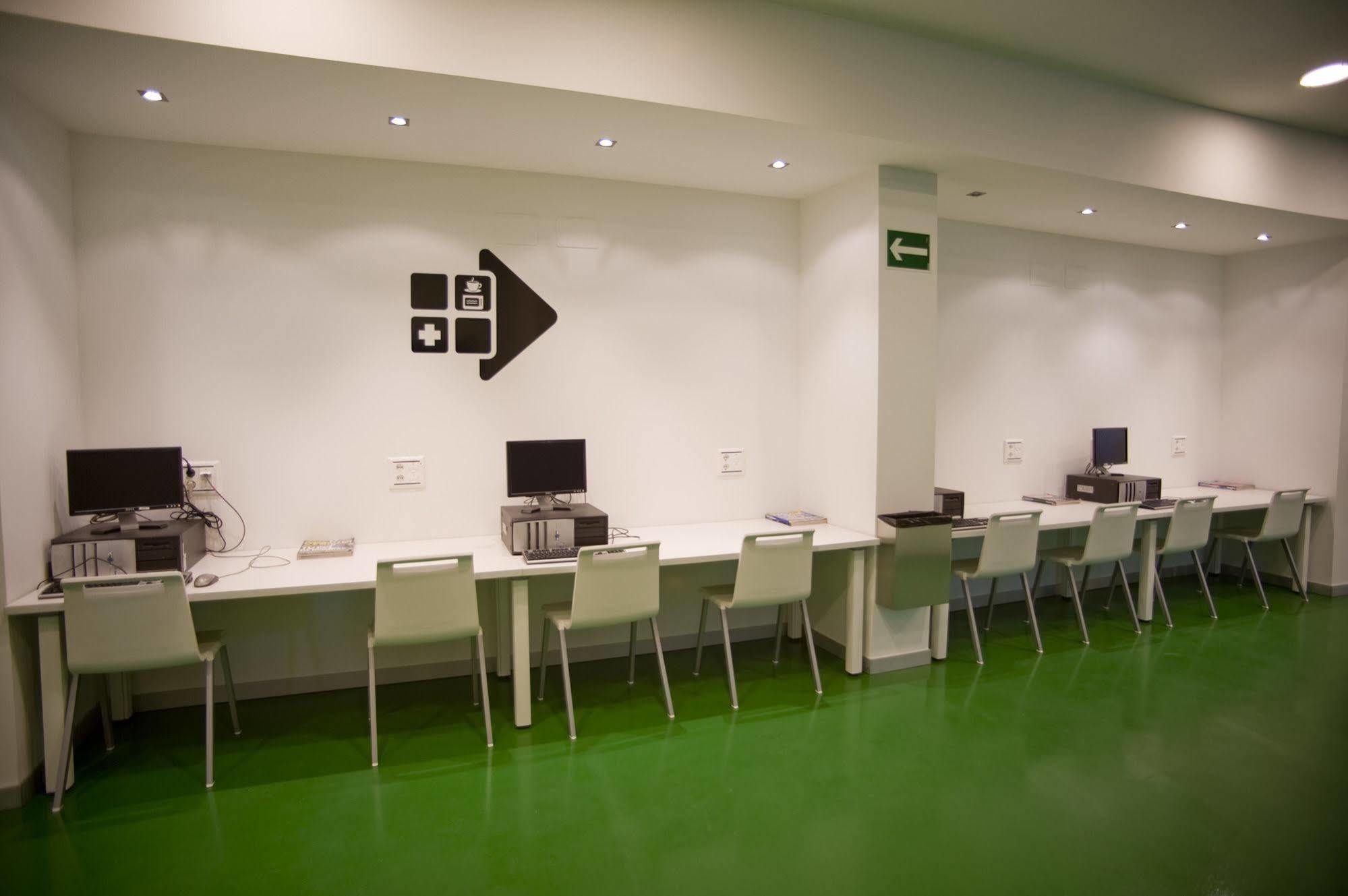 Bbk Bilbao Good Hostel 外观 照片